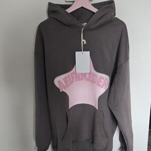 GreyHoodie with Pink Star Design